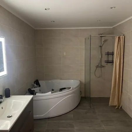 Luxury With Modern Design & Bathroom ヴィラ