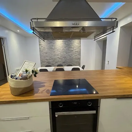 Luxury With Modern Design & Bathroom *