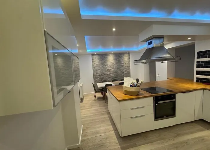Villa Luxury With Modern Design & Bathroom
